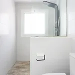 Minimalist La Pecera Daire