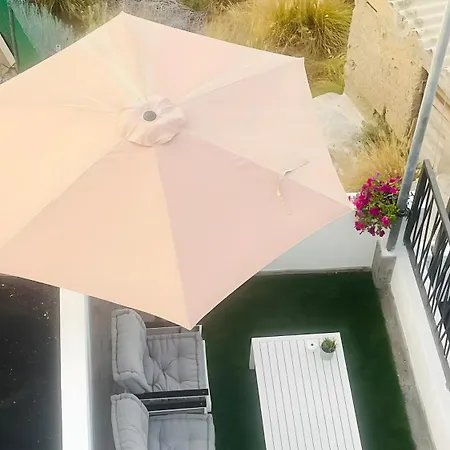 Minimalist La Pecera 아파트 아데제