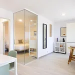 Minimalist La Pecera Appartement