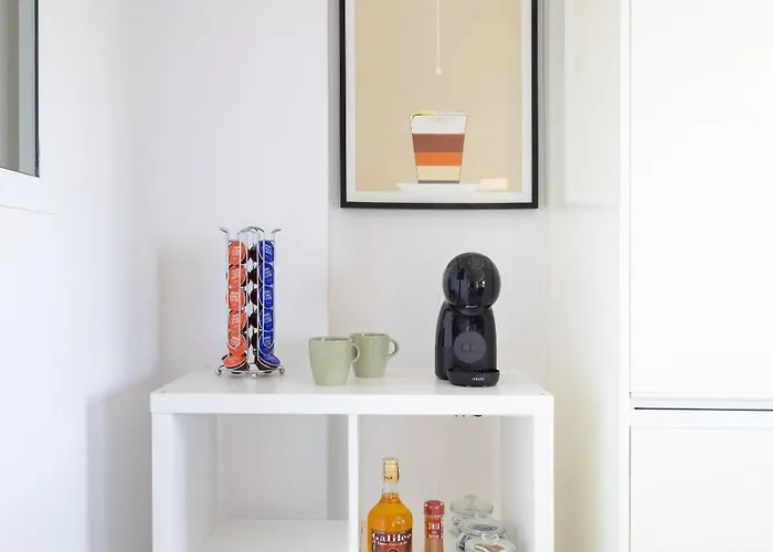 Minimalist La Pecera 阿德耶